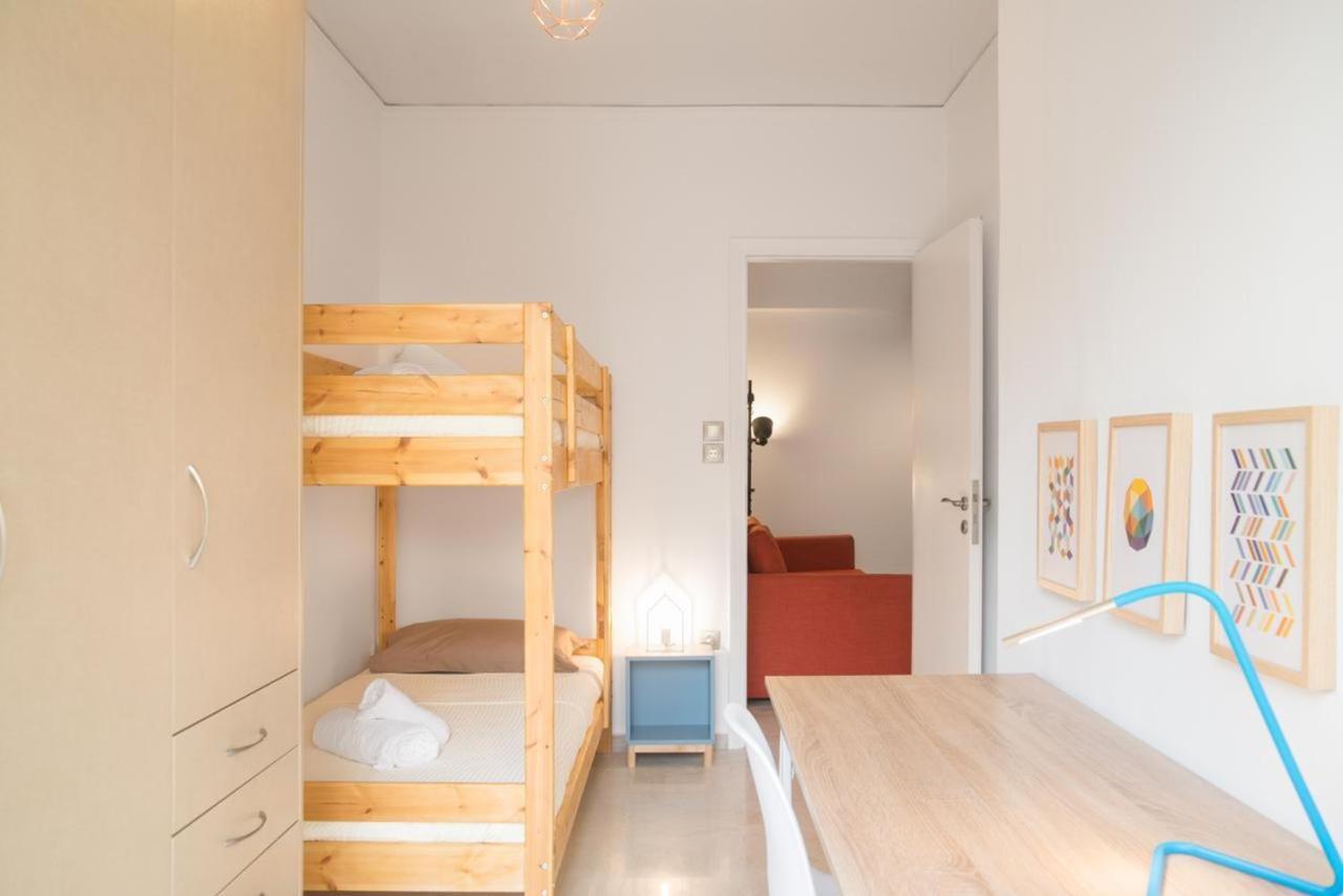 Cozy Apartment In Central Athens - Sleeps 5 Eksteriør bilde